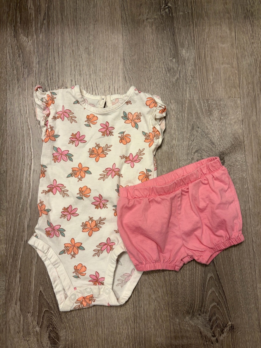 Girls Carter's Floral Ruffle Sleeve Bodysuit and Pink Bloomers - 9 months